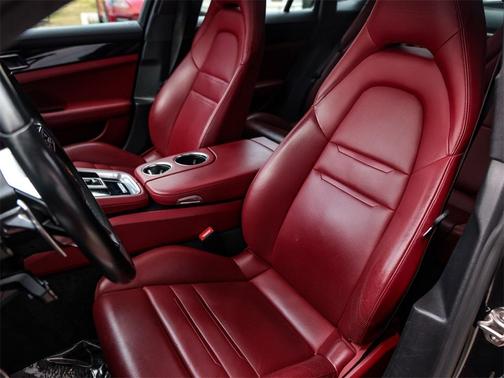 2018 Porsche Panamera Turbo S