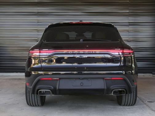 Jet Black 2026 Porsche Macan