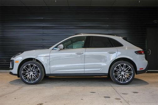 2025 Porsche Macan 