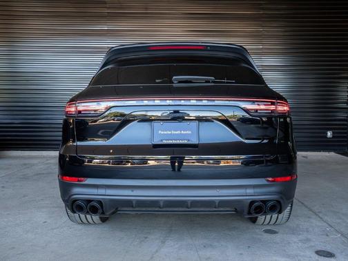 Black 2023 Porsche Cayenne Platinum Edition