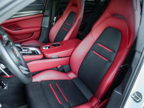 2023 Porsche Panamera 4S