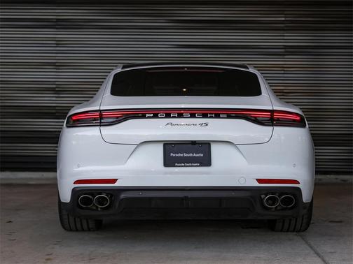2023 Porsche Panamera 4S