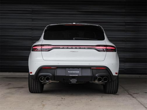 2025 Porsche Macan T
