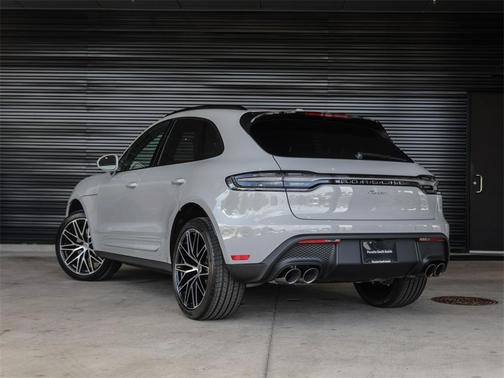 2025 Porsche Macan 