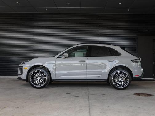 2025 Porsche Macan 