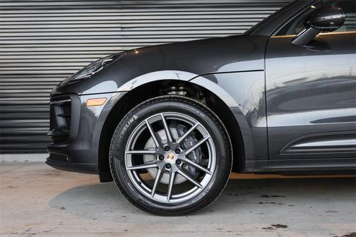 2025 Porsche Macan