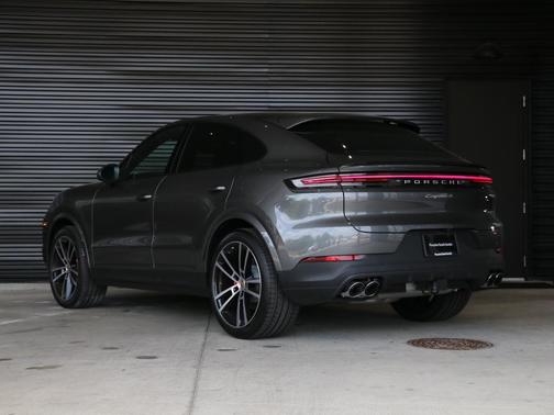 2025 Porsche Cayenne S Coupe AWD