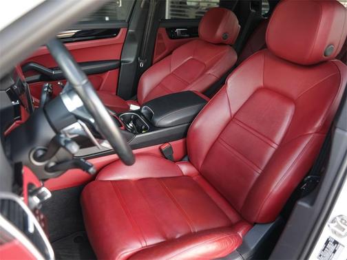 2019 Porsche Cayenne S