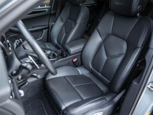 2024 Porsche Macan S