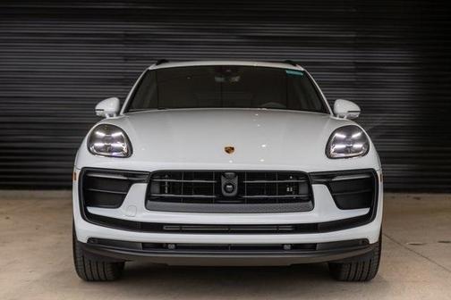 2024 Porsche Macan T