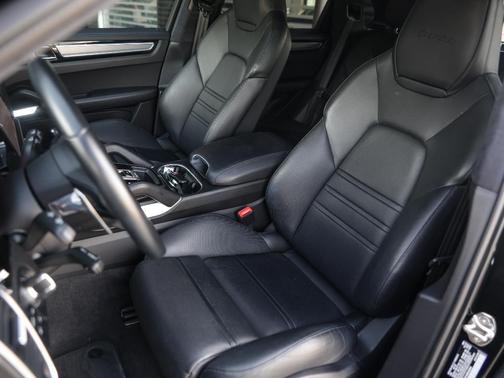 2021 Porsche Cayenne Turbo