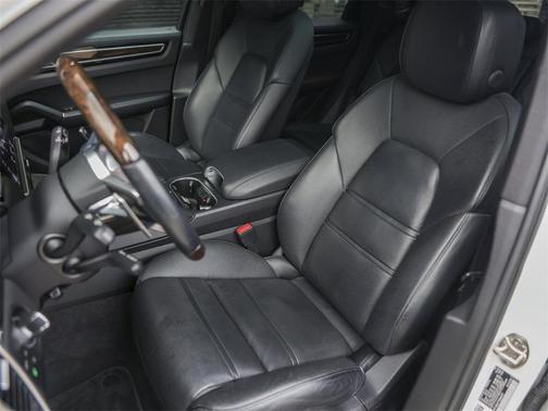 2019 Porsche Cayenne S