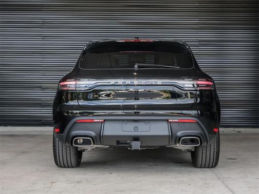 2025 Porsche Macan T