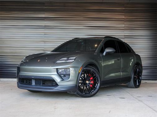 2025 Porsche Macan 4S