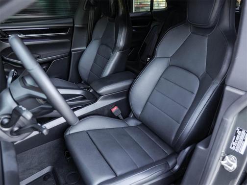 2025 Porsche Macan 4S