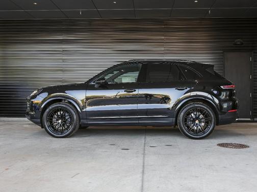 2026 Porsche Cayenne Base