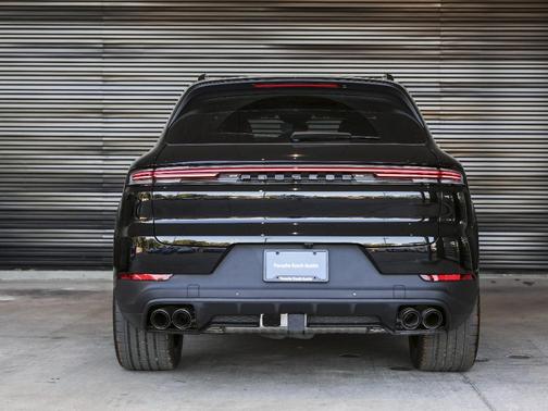 2026 Porsche Cayenne Base