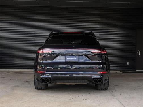 2021 Porsche Cayenne GTS