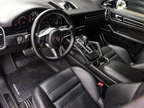 2021 Porsche Cayenne GTS