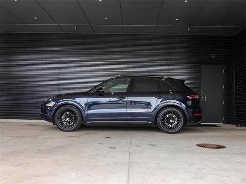 2021 Porsche Cayenne GTS