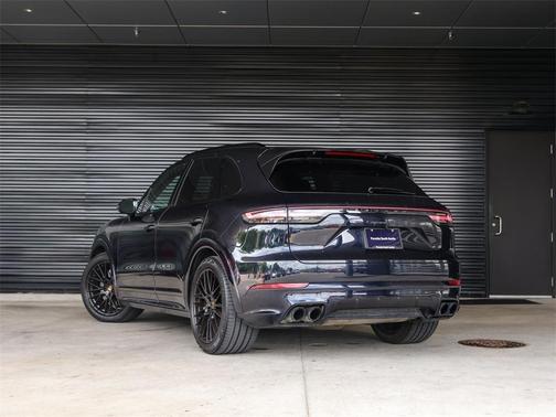 2021 Porsche Cayenne GTS