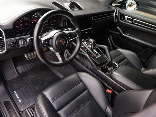 2021 Porsche Cayenne GTS