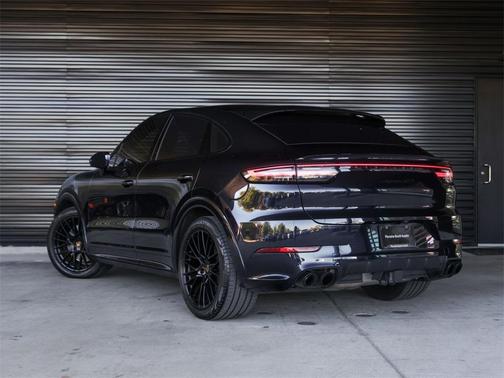 2022 Porsche Cayenne GTS