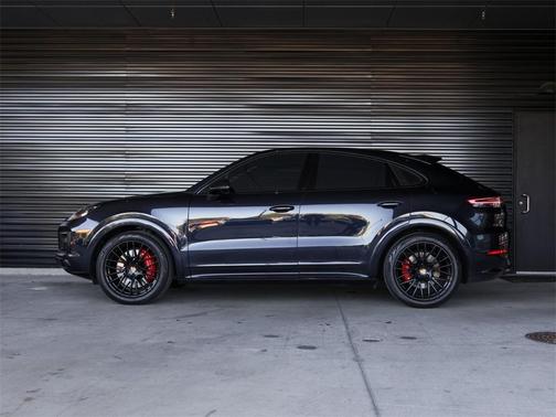 2022 Porsche Cayenne GTS