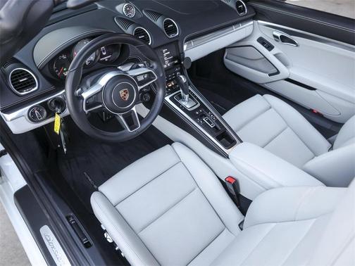2023 Porsche 718 Boxster S
