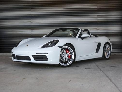 2023 Porsche 718 Boxster S