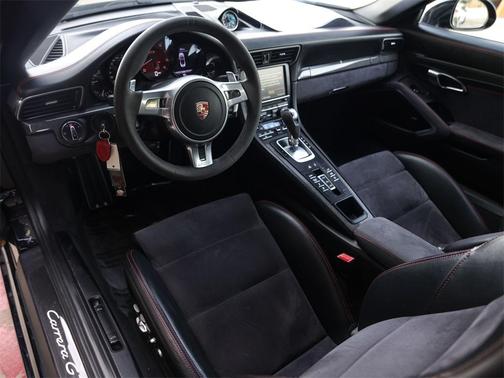 2015 Porsche 911 Carrera GTS