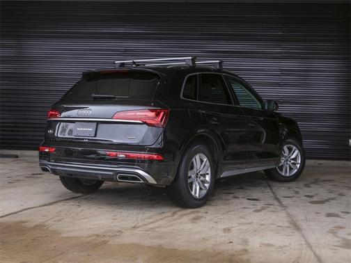 2022 Audi Q5 45 S line quattro Premium