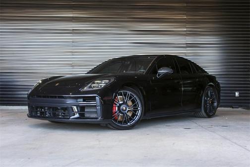 2025 Porsche Panamera GTS