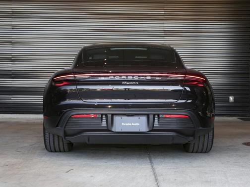 2025 Porsche Taycan Base