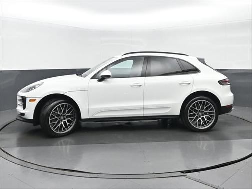 2020 Porsche Macan Base