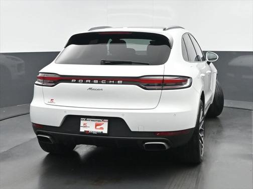 2020 Porsche Macan Base