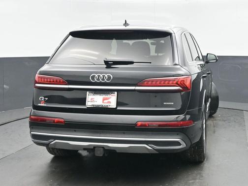 2021 Audi Q7 45 Premium Plus