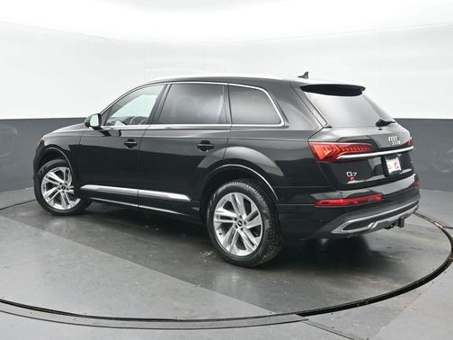 2021 Audi Q7 45 Premium Plus