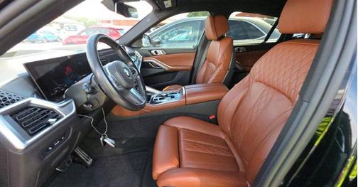 Black Sapphire Metallic 2024 BMW X6 xDrive40i