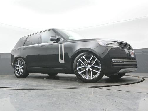 2024 Land Rover Range Rover P530 SE