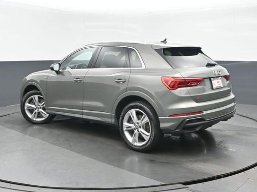 2020 Audi Q3 45 S line Premium