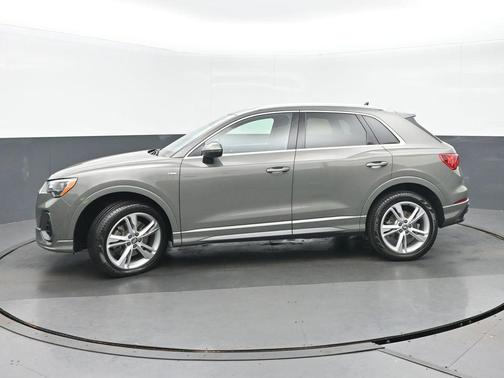 2020 Audi Q3 45 S line Premium