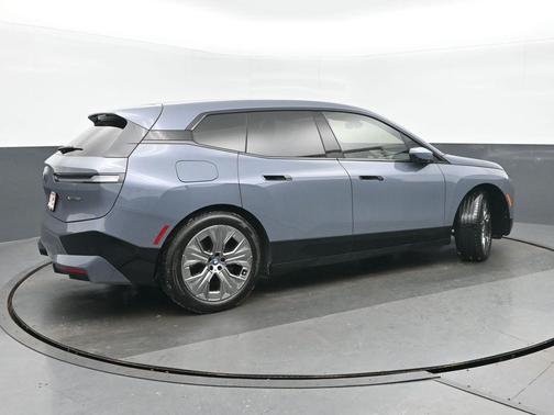 2023 BMW iX xDrive50