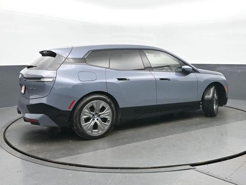 2023 BMW iX xDrive50