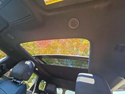 2023 Land Rover Range Rover Evoque R-Dynamic SE