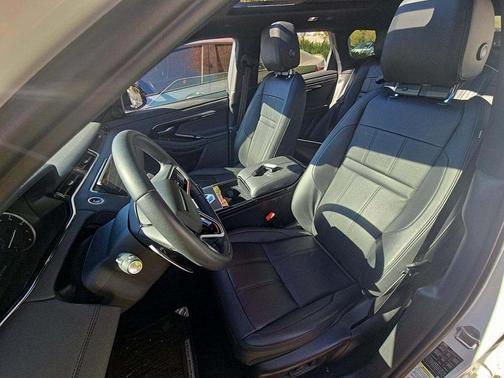 2023 Land Rover Range Rover Evoque R-Dynamic SE