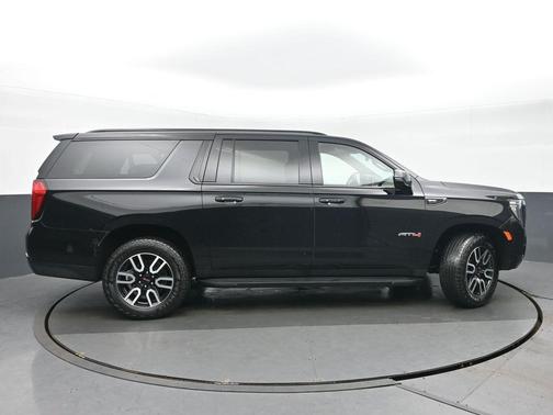 2023 GMC Yukon XL 4WD AT4