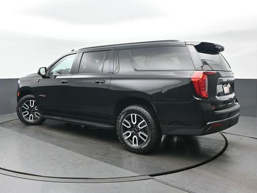 2023 GMC Yukon XL 4WD AT4