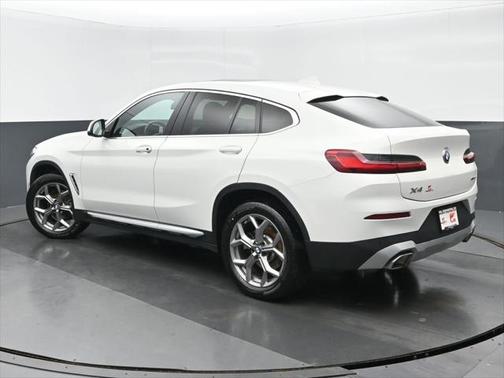 2022 BMW X4 xDrive30i