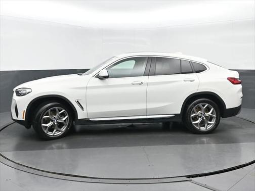 2022 BMW X4 xDrive30i